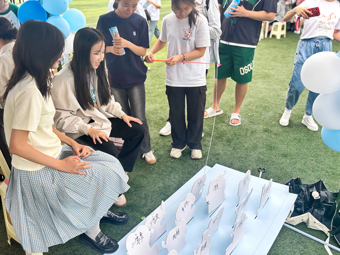 心“龈”相通 共筑心灵绿洲——我院举办心理游园会活动 第 4 张