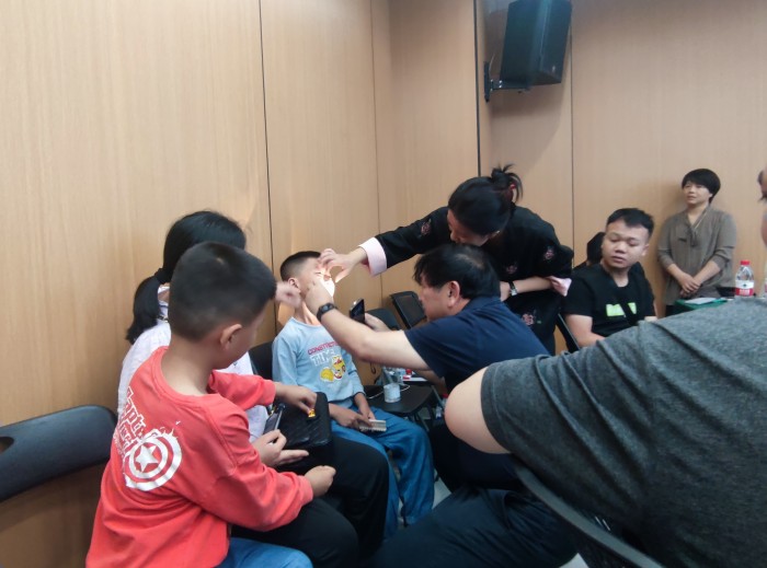 八年帮扶 情暖千名患儿家庭——广西医科大学附属口腔医院公益护航唇腭裂患儿新生 第 4 张