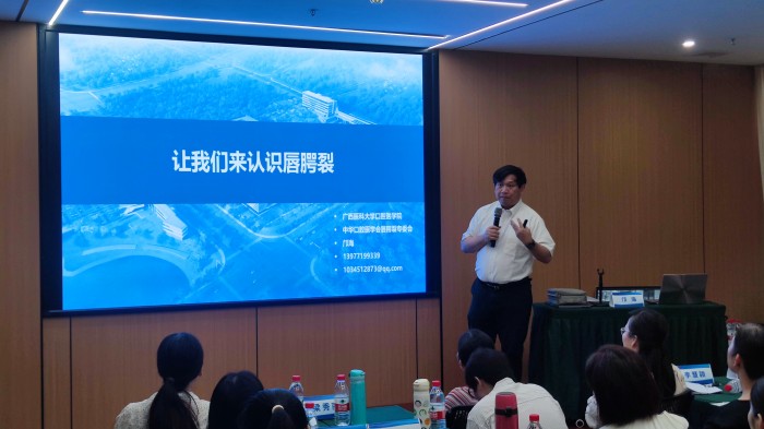 八年帮扶 情暖千名患儿家庭——广西医科大学附属口腔医院公益护航唇腭裂患儿新生 第 1 张