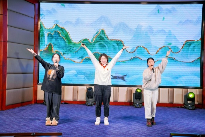 唱响口院 医路奋进——我院成功举办首届“口院好声音”歌唱比赛 第 3 张