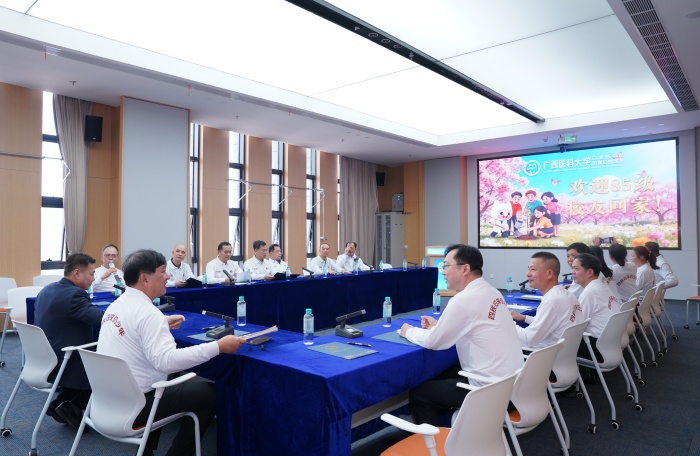 植绿忆芳华 再续校友缘&mdash;&mdash;我院85级校友返校共植纪念树 第 2 张