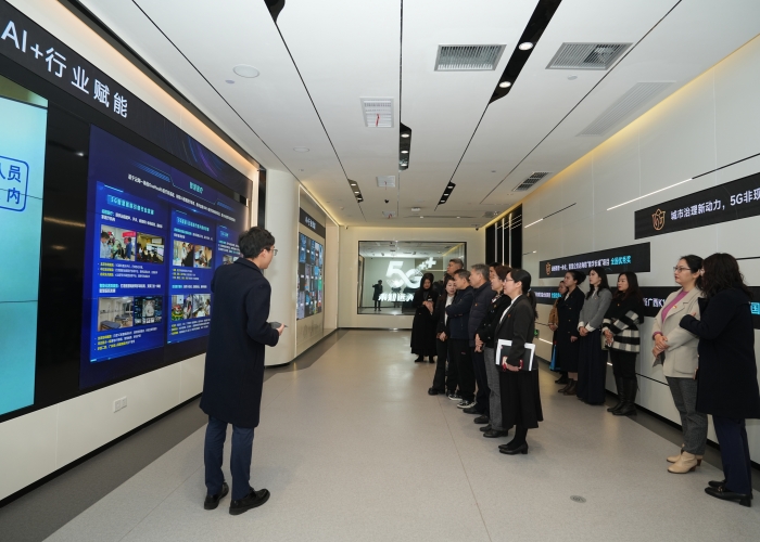 党建联建促融合 激活数智新动力——广西医科大学附属口腔医院与中国移动广西公司南宁分公司开展党建联建活动 第 6 张