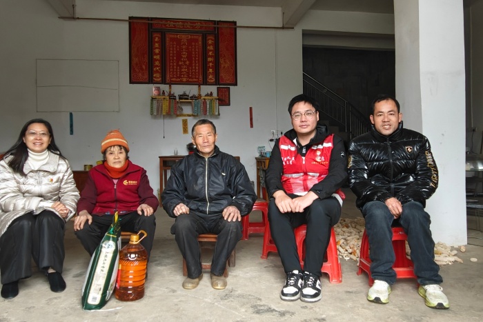 校领导带队赴我院定点帮扶村开展遍访调研暨春节慰问活动 第 7 张