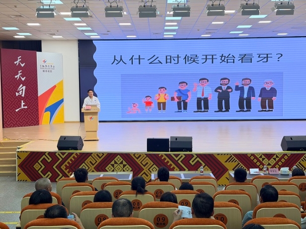 爱牙护齿 笑绽青春——我院走进南宁市第十四中学教育集团五象校区、天桃实验学校小学部明月校区开展2026年全国爱牙日医校共建公益活动 第 4 张